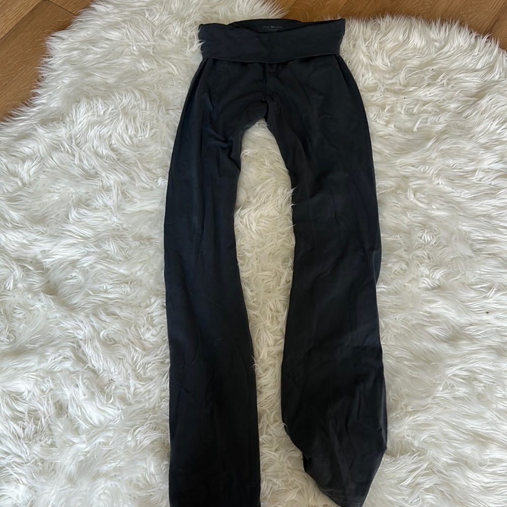 brandy melville - grey flare pants - high rise